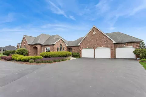 Exterior - 6509 W Lakeway Dr, Monee, IL 60449 photo 3 of 8