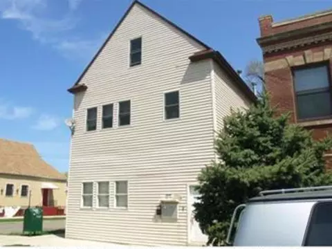 3859 N Whipple St, Chicago, IL 60618