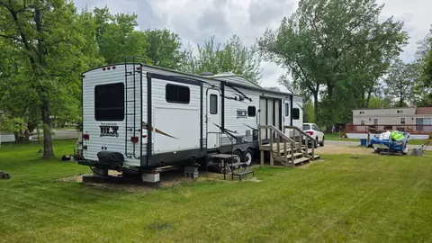 5-53 Woodhaven Lks, Sublette, IL 61367