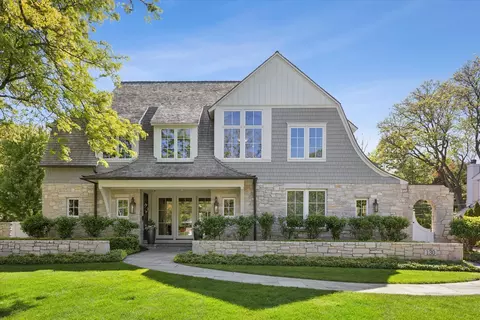 130 N Quincy St, Hinsdale, IL 60521