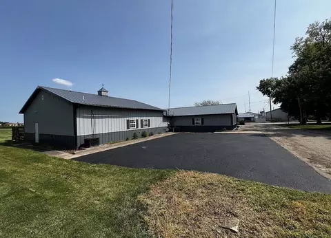 107 W Main St, Mcnabb, IL 61335 photo 2