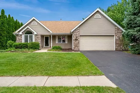 7152 Meadow Trce, Rockford, IL 61114