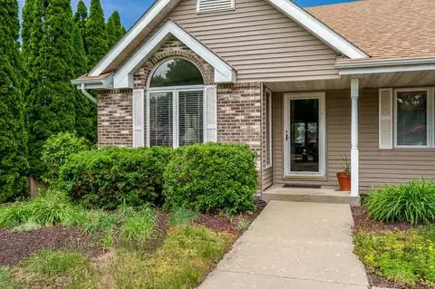 7152 Meadow, Rockford, IL 61114