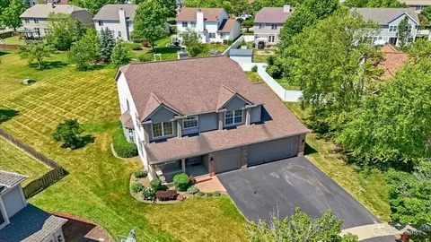 View/Area - 142 Augusta Ln, Cary, IL 60013 photo 5 of 6