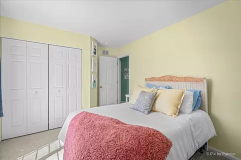 Bedroom - 142 Augusta Ln, Cary, IL 60013 photo 6 of 6