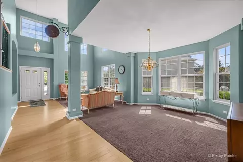 Living - 142 Augusta Ln, Cary, IL 60013 photo 3 of 6