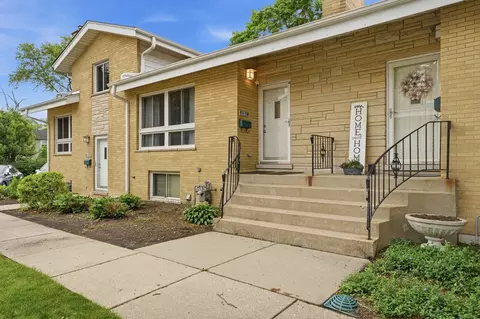 1533 N Arlington Heights Rd #C, Arlington Heights, IL 60004