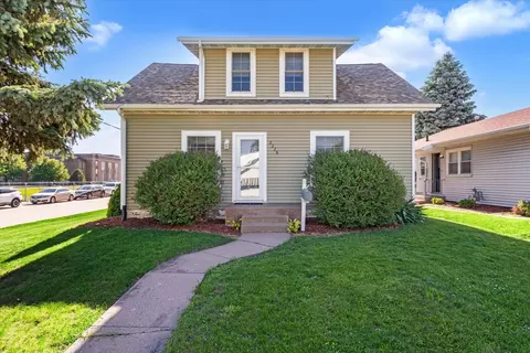 2226 15 12 St, Rock Island, IL 61201