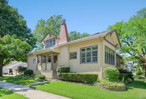 54 Malden Ave, La Grange, IL 60525