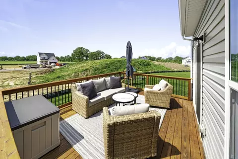 Exterior - 1306 S Wind Dr, Sandwich, IL 60548 photo 6 of 8