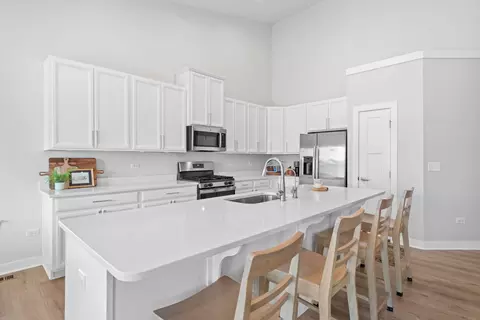 Kitchen - 1306 S Wind Dr, Sandwich, IL 60548 photo 2 of 4