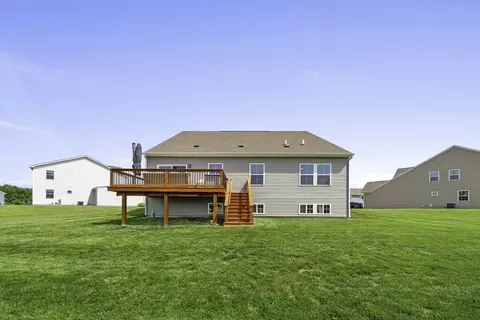 Exterior - 1306 S Wind Dr, Sandwich, IL 60548 photo 8 of 8