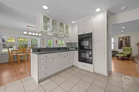 Kitchen - 1419 E Forest Ave, Wheaton, IL 60187 photo 5 of 5