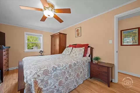 Bedroom - 1419 E Forest Ave, Wheaton, IL 60187 photo 2 of 3