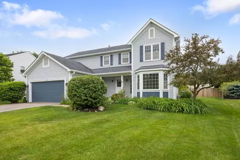 288 Forest Dr, Crystal Lake, IL 60014