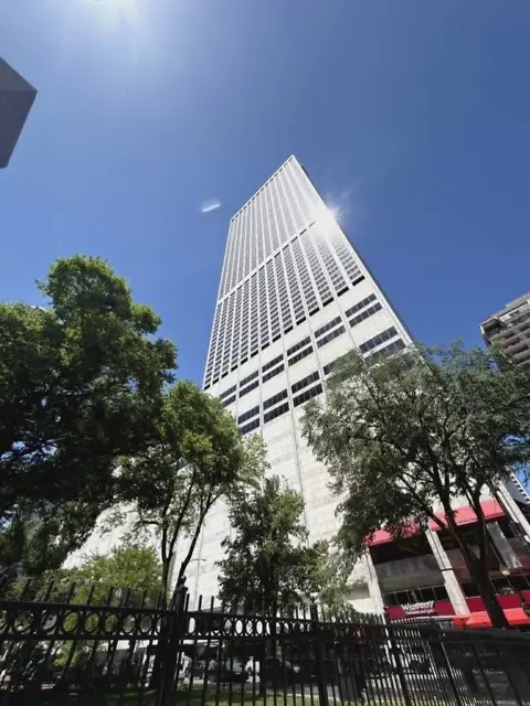 180 E Pearson St #4202, Chicago, IL 60611