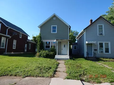 2426 5th Ave, Moline, IL 61265