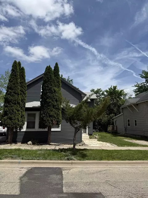 204 Iowa Ave, Joliet, IL 60433
