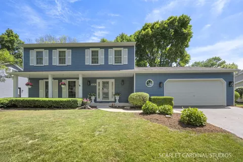 1006 Whirlaway Ave, Naperville, IL 60540