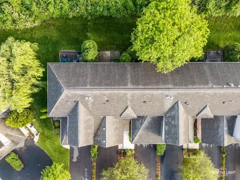 View/Area - 2158 W Adobe Dr, Addison, IL 60101 photo 2 of 9
