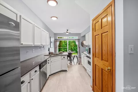 Kitchen - 2158 W Adobe Dr, Addison, IL 60101 photo 1 of 1
