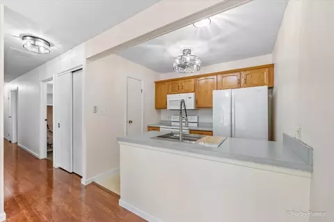Entry Way - 915 Royal Dr #A3, Mchenry, IL 60050 photo 1 of 1