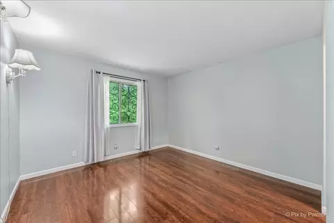 Bedroom - 915 Royal Dr #A3, Mchenry, IL 60050 photo 2 of 5