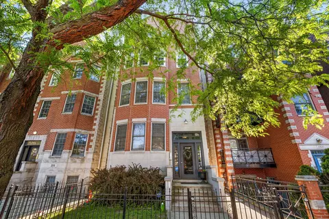 3318 N Damen Ave #2, Chicago, IL 60618