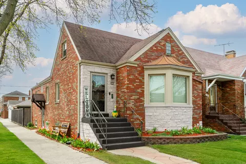 3546 Wenonah Ave, Berwyn, IL 60402