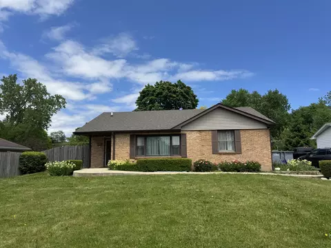 2130 Hawthorne Ln, Waukegan, IL 60087