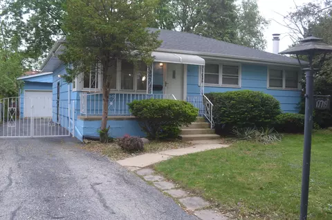17719 Burnham Ave, Lansing, IL 60438