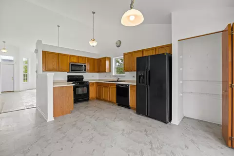 Kitchen - 1730 Kenicott Ct, Plainfield, IL 60586 photo 1 of 3