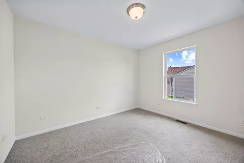 Bedroom - 1730 Kenicott Ct, Plainfield, IL 60586 photo 5 of 6