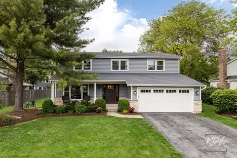 605 Hyde Park Ln, Naperville, IL 60565