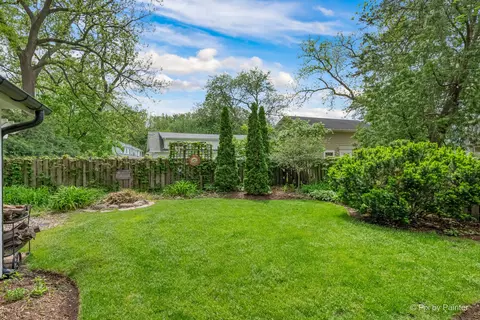 Exterior - 32 W235 Army Trail Rd, Wayne, IL 60184 photo 6 of 7