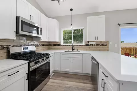 Kitchen - 5724 Brosam Dr, Plainfield, IL 60586 photo 2 of 4
