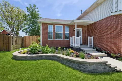 Exterior - 5724 Brosam Dr, Plainfield, IL 60586 photo 2 of 9