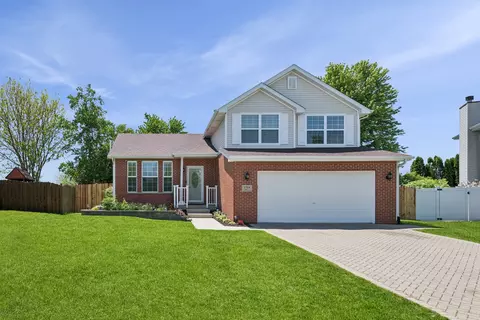 Exterior - 5724 Brosam Dr, Plainfield, IL 60586 photo 9 of 9