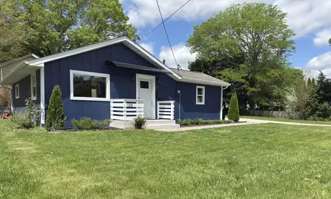 125 S College St, Batavia, IL 60510