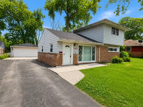 305 Seminole St, Park Forest, IL 60466