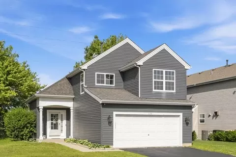 635 E Princeton Ct, Round Lake Beach, IL 60073