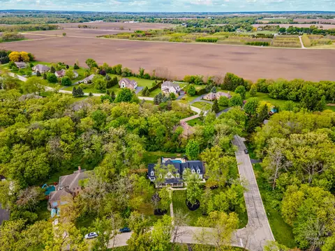 View/Area - 5901 Whiting Dr, Mchenry, IL 60050 photo 3 of 4
