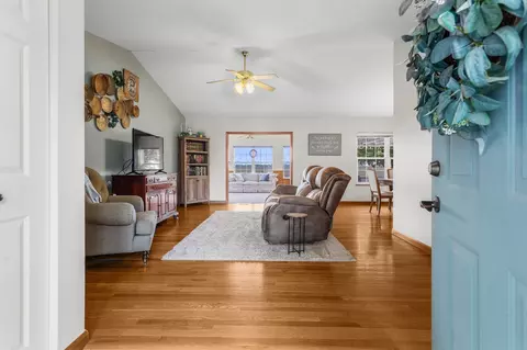 Entry Way - 809 S Scarborough St, Sidney, IL 61877 photo 1 of 2
