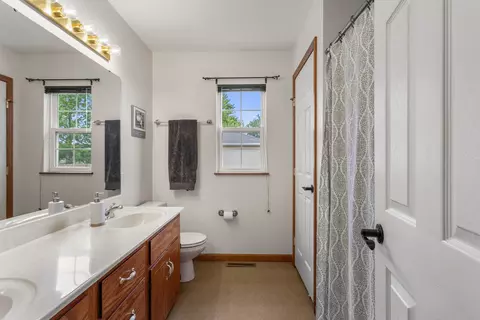 Bath - 809 S Scarborough St, Sidney, IL 61877 photo 2 of 3