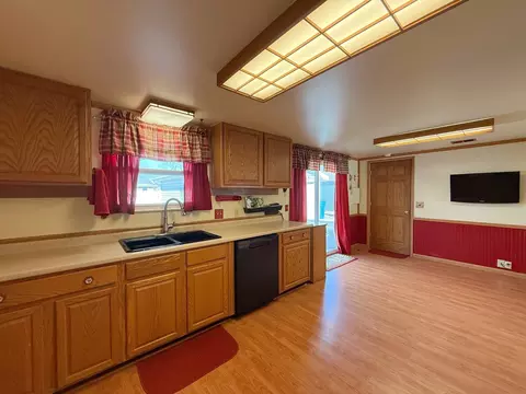 Kitchen - 2406 11th St, Silvis, IL 61282 photo 6 of 8