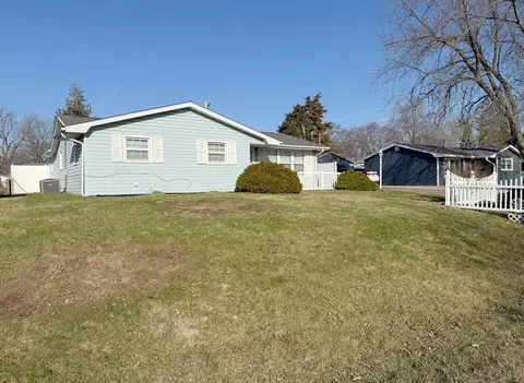 Exterior - 2406 11th St, Silvis, IL 61282 photo 1 of 10