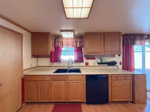 Kitchen - 2406 11th St, Silvis, IL 61282 photo 7 of 8