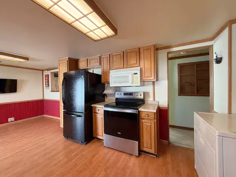 Kitchen - 2406 11th St, Silvis, IL 61282 photo 4 of 8