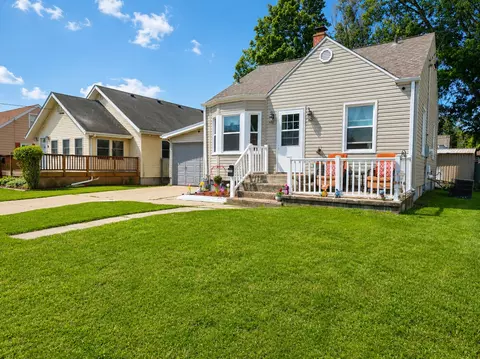 1309 13th Ave, Sterling, IL 61081