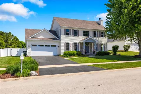1252 Walsh Dr, Yorkville, IL 60560
